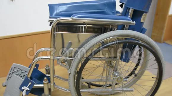 轮椅手术视频的预览图