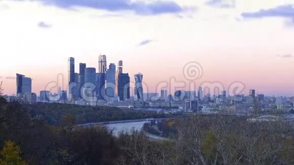 莫斯科商业中心莫斯科城摩天大楼时光摄影视频的预览图
