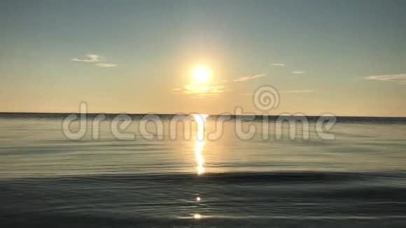 日出过静海晴路视频的预览图