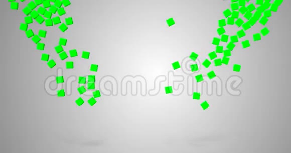 绿色许多绿色骰子立方体符号下降到灰色渐变屏幕背景视频的预览图