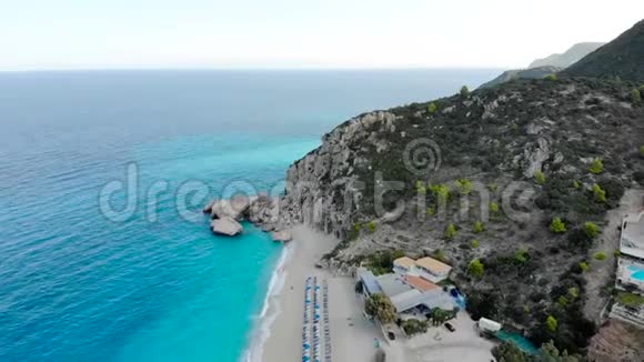 鸟瞰凯瑟琳马海滩莱夫卡达爱奥尼亚群岛希腊视频的预览图