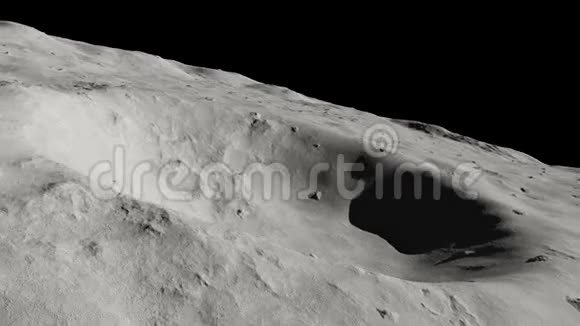 空中飞越月球景观陨石坑视频的预览图