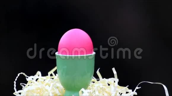 复活节彩蛋绿蛋杯视频的预览图