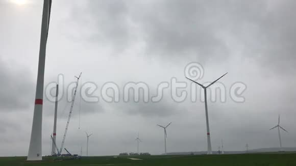 风力发电机组园区及施工现场视频的预览图