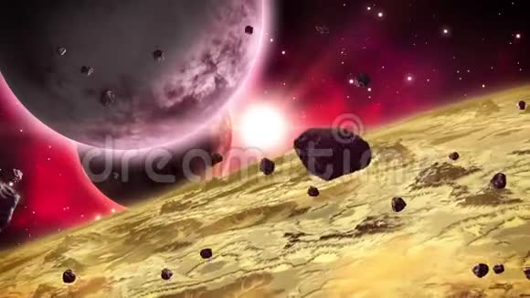 从一颗未被探索的行星轨道上看有山脉和峡谷循环视频的预览图