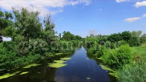 空中摄影小野河航空视频的预览图