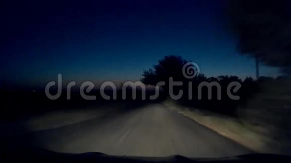 夜路汽车驾驶20年代视频的预览图