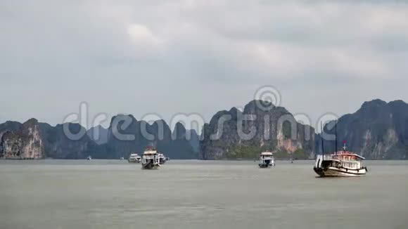 越南海龙湾猫巴岛景观视频的预览图