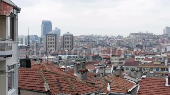 土耳其伊斯坦布尔难看的屋顶俯视图视频的预览图