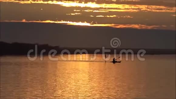 智利圣地亚哥的海景和日落视频的预览图