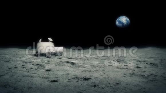 月球基地与地球的距离视频的预览图
