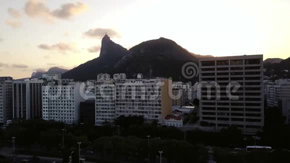 鸟瞰巴西里约热内卢基督救赎主视频的预览图