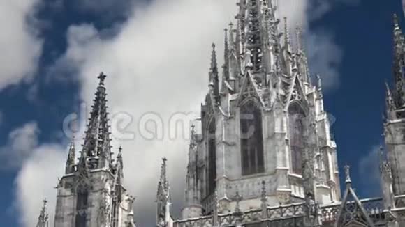哥特式大教堂相机运动视频的预览图