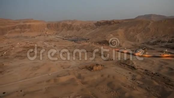 卢克索埃及寺庙的鸟瞰图视频的预览图