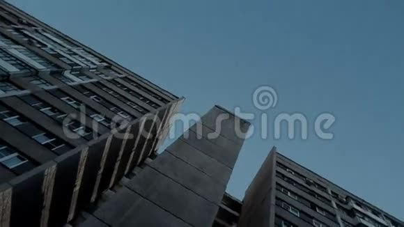 十六层楼视频的预览图
