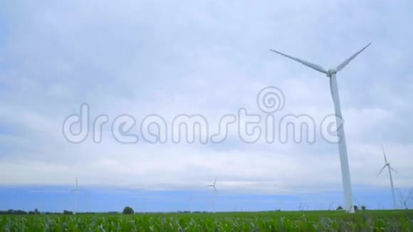 风力发电概念风力涡轮机领域多利风力涡轮机视频的预览图