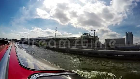 阿姆斯特丹运河船天顶慢游天景视频的预览图
