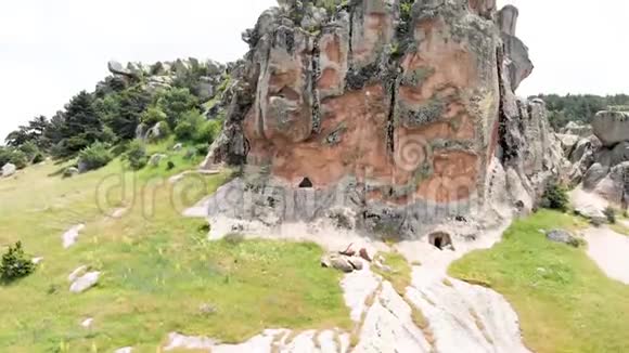 土耳其的岩石墓弗莱贾山谷视频的预览图