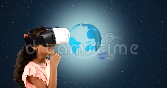 使用数字生成图标4k的虚拟现实耳机的女孩视频的预览图