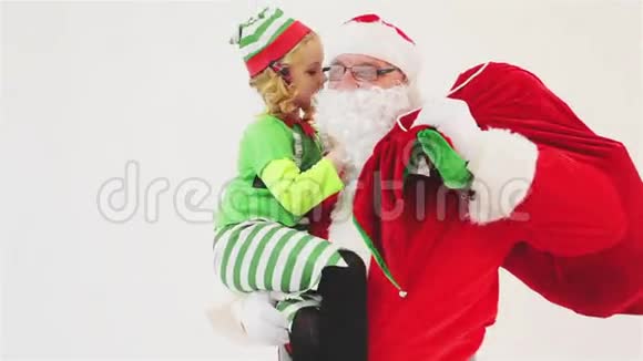 2016年圣诞愿望圣诞老人和小女孩传颂愿望视频的预览图