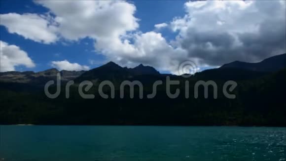 意大利塞雷索洛西湖时间推移视频的预览图