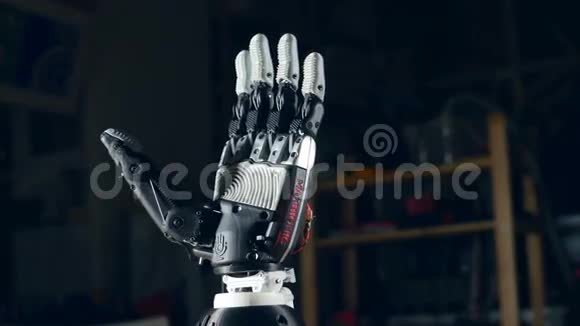 仿生手臂创新的机器人手制作的3D打印机未来派技术视频的预览图