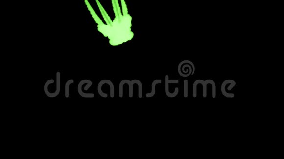 3D渲染辉光绿色墨水溶解在水的黑色背景与卢马哑光作为阿尔法通道的视觉效果视频的预览图