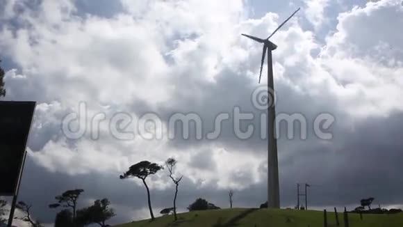 生态动力风力涡轮机视频的预览图