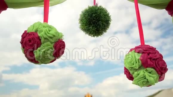 婚庆花拱装饰视频的预览图