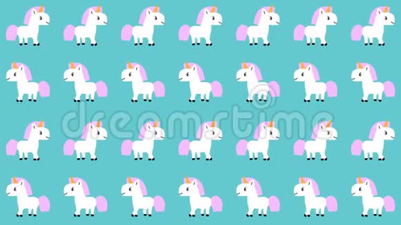 可爱的卡通白色独角兽与粉红色鬃毛上蓝色背景视频的预览图
