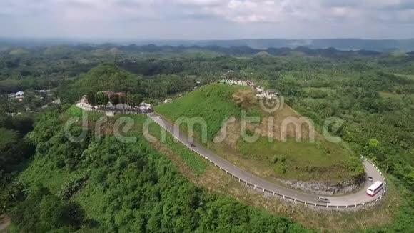 从空中俯瞰巧克力山菲律宾博霍尔视频的预览图