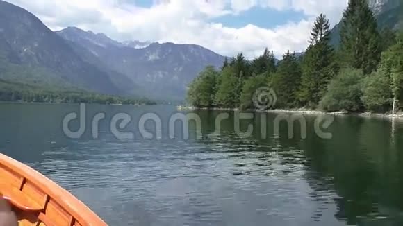 博欣湖划船斯洛文尼亚115734视频的预览图