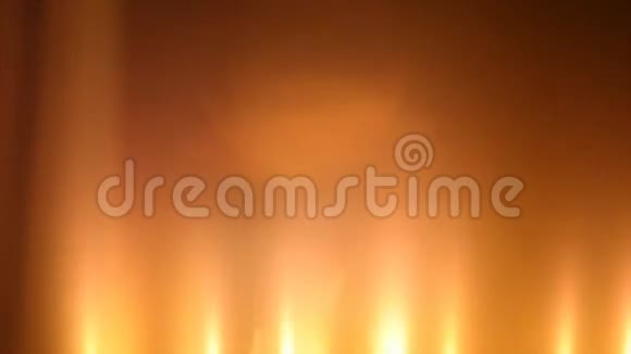 抽象的火焰和烟雾覆盖干净的背景视频的预览图
