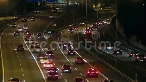 交通和道路夜景实时视频的预览图