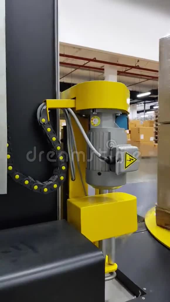 工业工作场所的包装配件视频的预览图