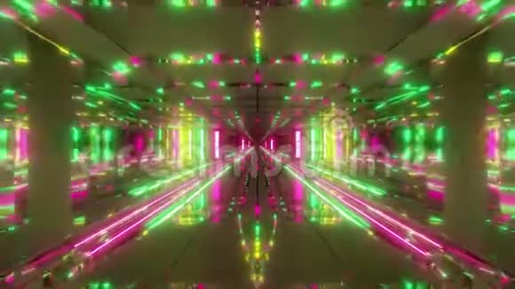 带有酷炫反射和玻璃底部3d渲染活壁纸运动的超启发式太空神庙隧道走廊视频的预览图