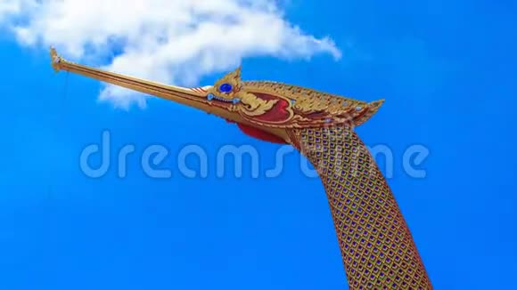 时间推移皇家驳船苏法那荣泰国寺庙在诺塔布里省时间推移视频的预览图