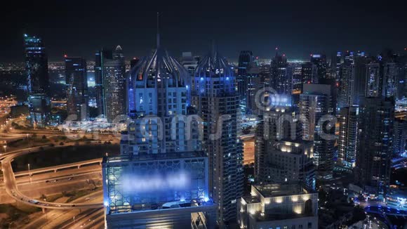 夜间迪拜地区全景视频的预览图