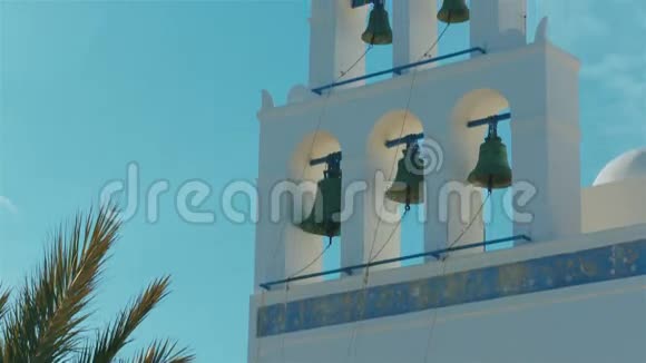 传统地中海基克拉迪教堂钟楼详图视频的预览图