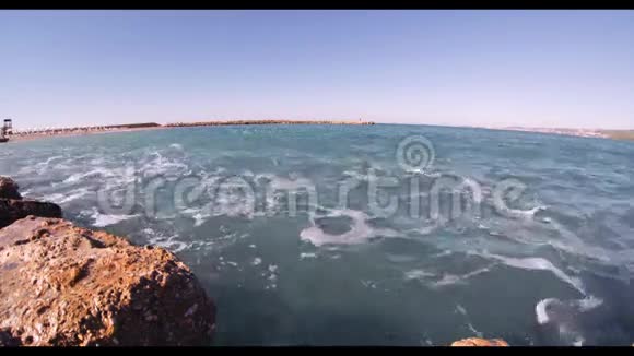 地中海的海浪视频的预览图