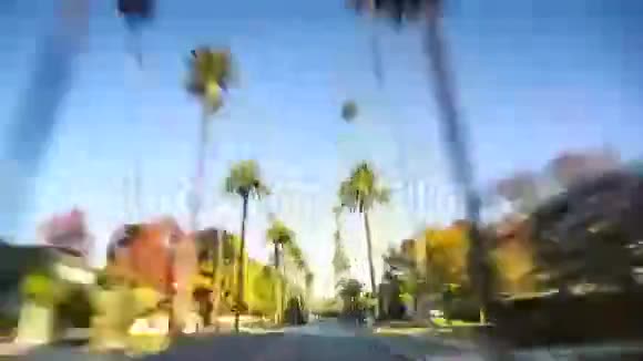 比弗利山大道视频的预览图