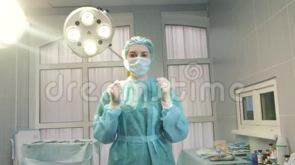 手术室女护士视频的预览图