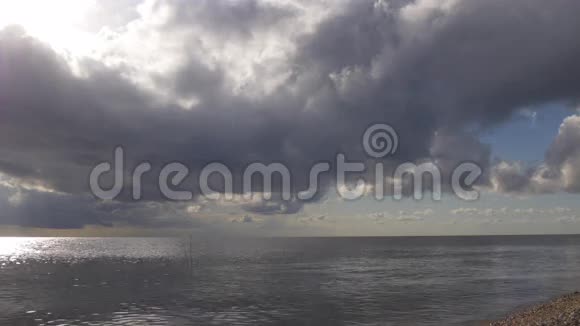 阳光风暴天空佛罗里达著名湖泊全景4k美国视频的预览图