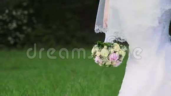 新娘花束视频的预览图