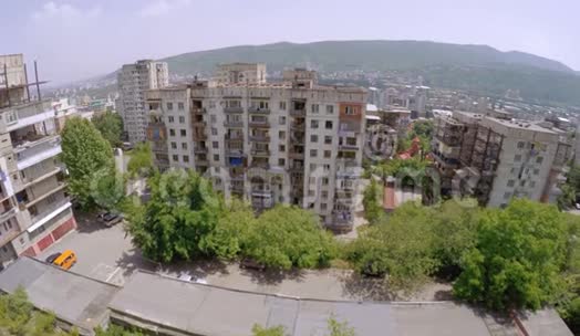 苏联旧建筑的鸟瞰图视频的预览图