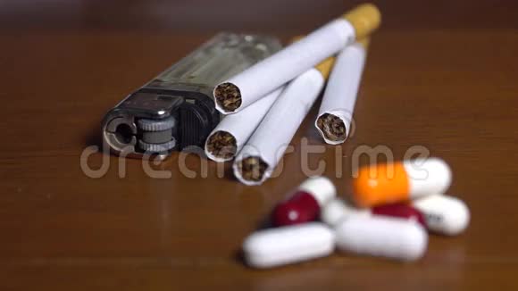 香烟与药物不健康的迹象视频的预览图