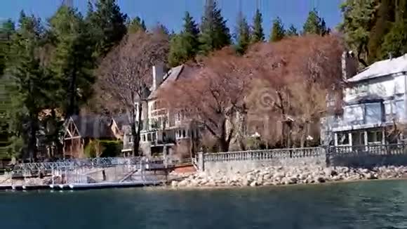 箭头湖女王船游名人视频的预览图