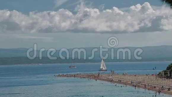 波尔兹拉特尼河鼠海滩视频的预览图