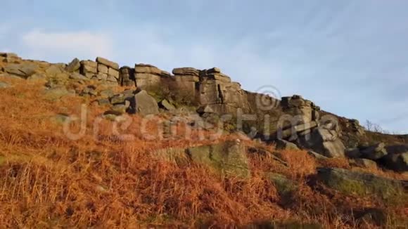 英国美丽的山顶区国家公园视频的预览图