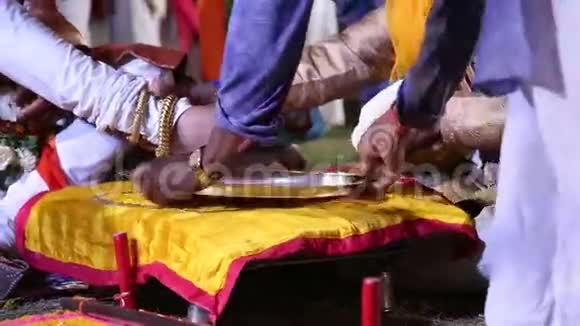 乔德普尔印度教传统婚礼仪式视频的预览图